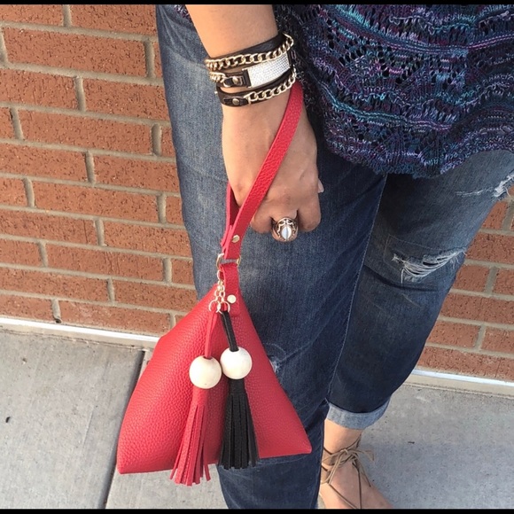 Red Pyramid Shaped Wristlet Mini Bag New - Picture 4 of 6